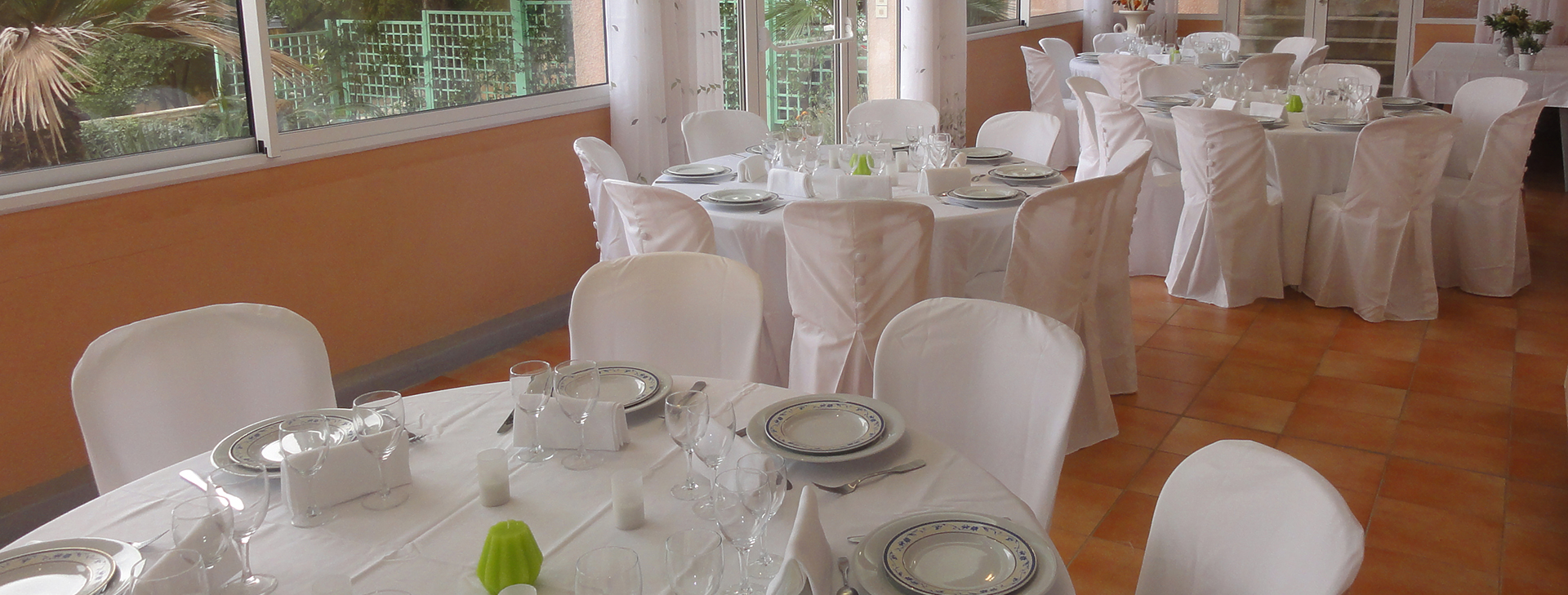 The room for the organization of private events: family meals, Logis du Mas banquet, guest rooms in Sète